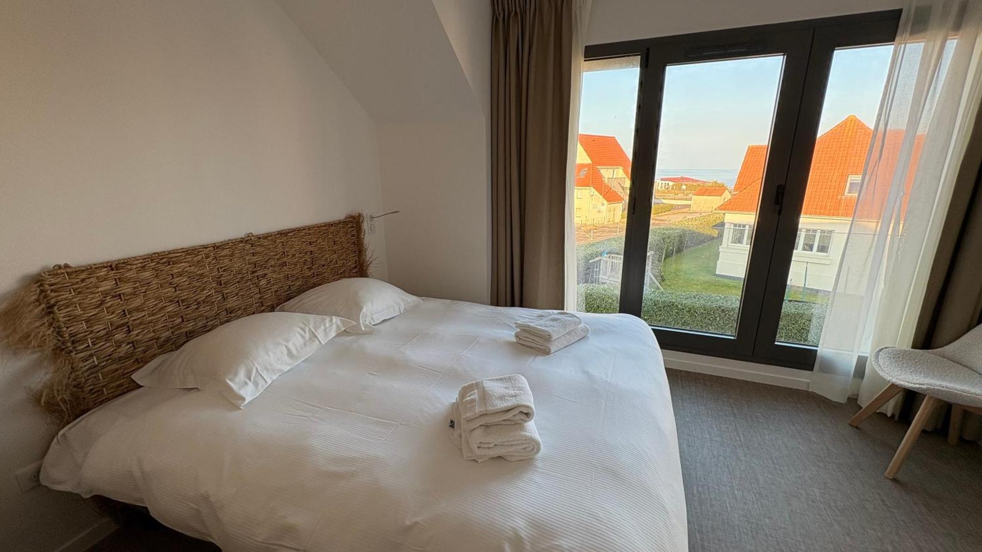 Logis- Hotel De La Baie De Wissant & Appartements Esterno foto